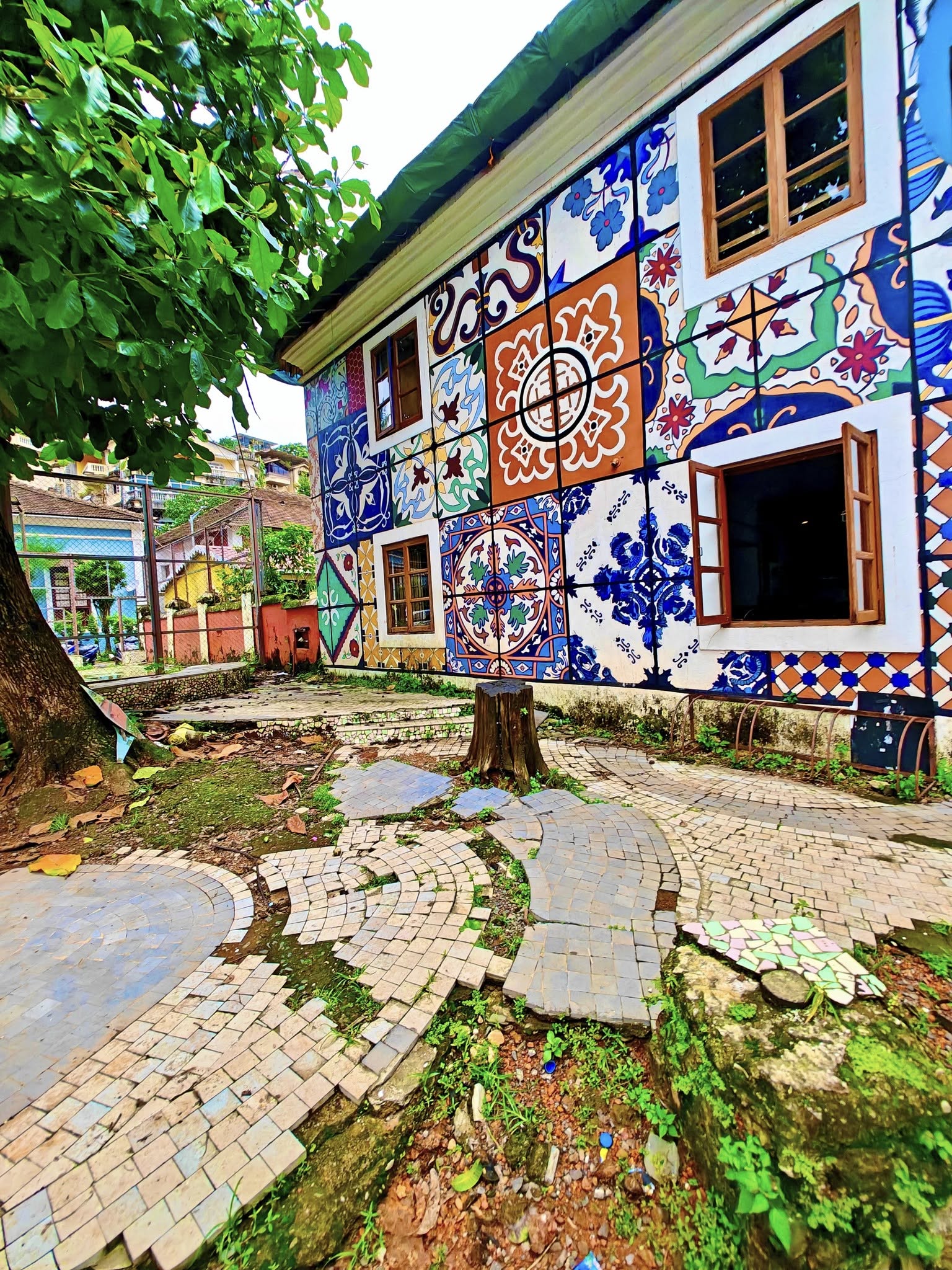 Strolling through the colorful lanes of Fontainhas, Goaβs charming Latin Quarter.