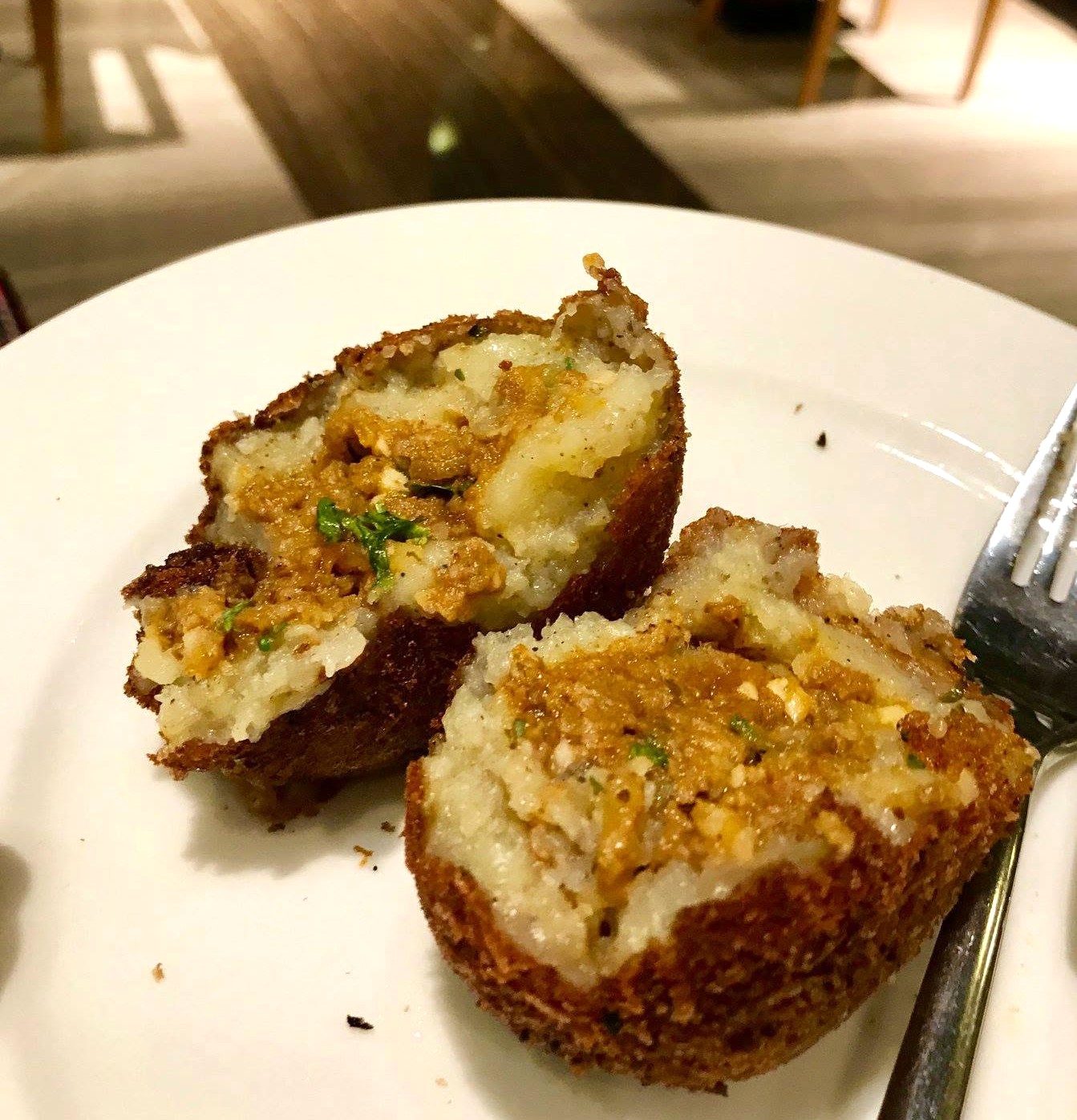Crispy on the outside, juicy and spiced within – classic Parsi keema pattice.