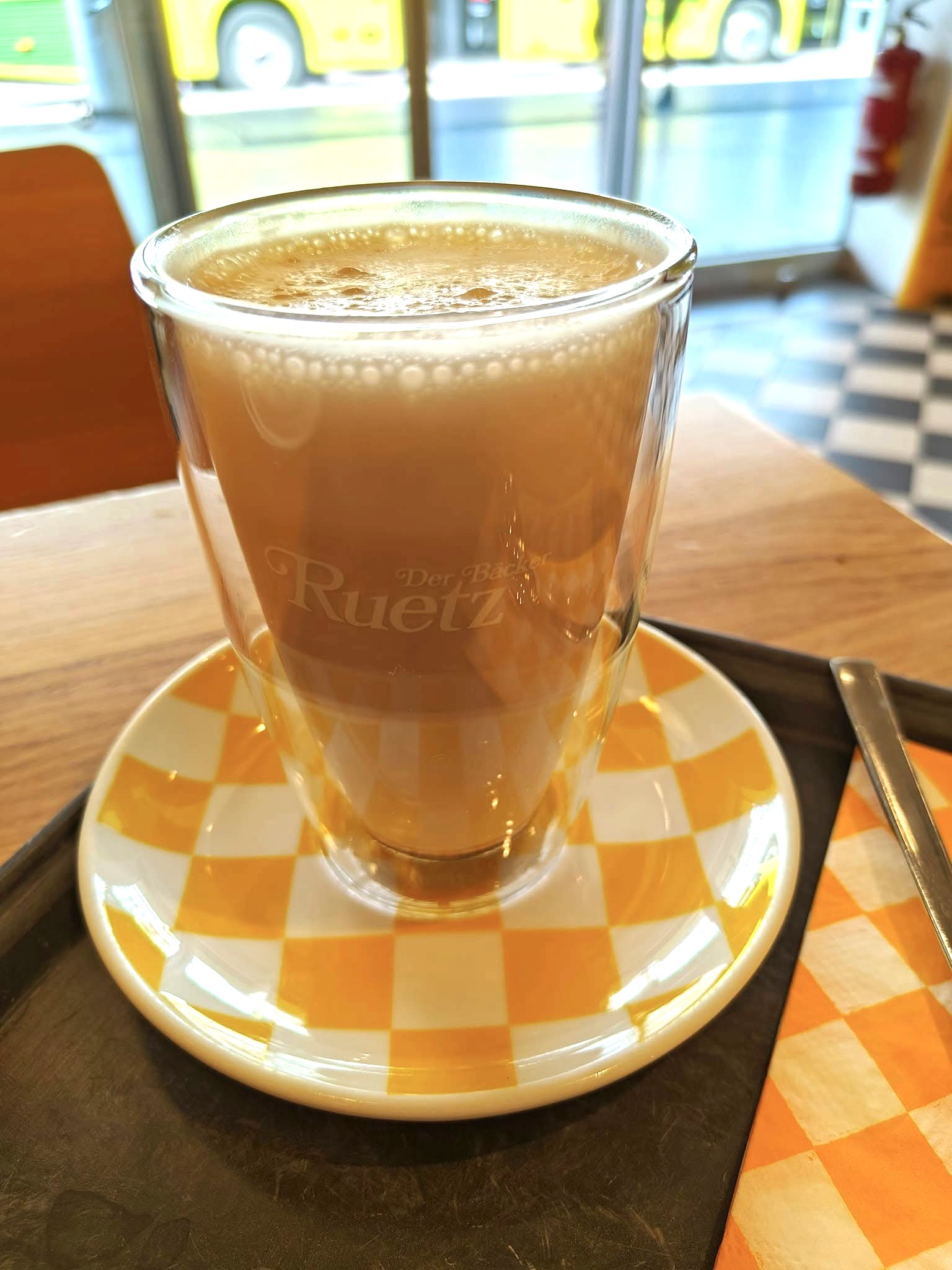 Hot Austrian latte